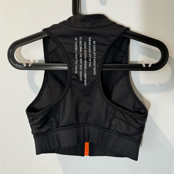 No Days Off Zip Crop Top Bra. Black. XS/S. No flaws! - Picture 4 of 4
